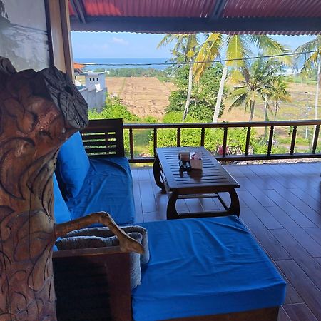 Kirra'S Beach House Pulukan Bagian luar foto