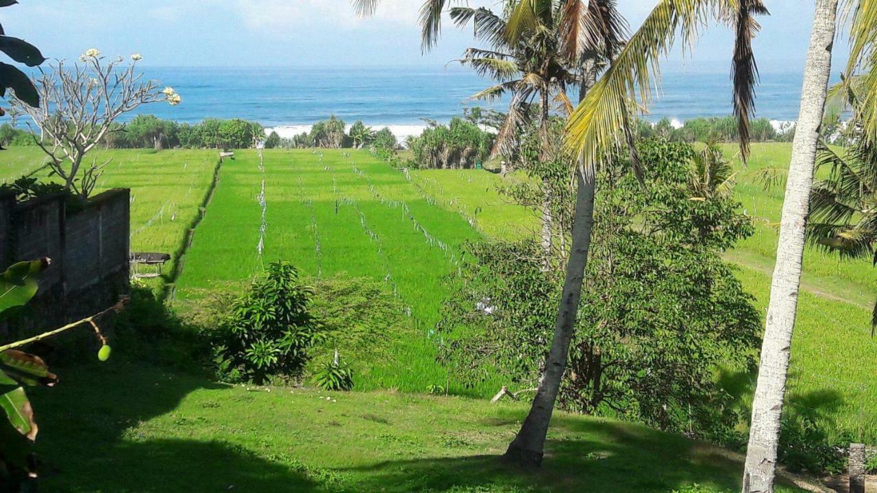Kirra'S Beach House Pulukan Bagian luar foto